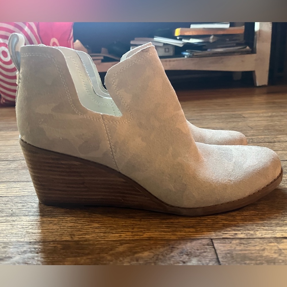 TOMS Callie Wedge Bootie
